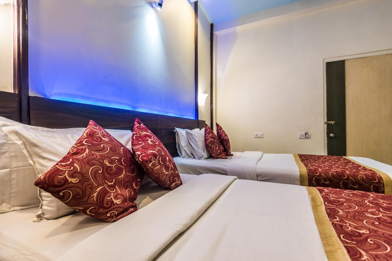 Hotel Panchratna Panvel Exteriör bild