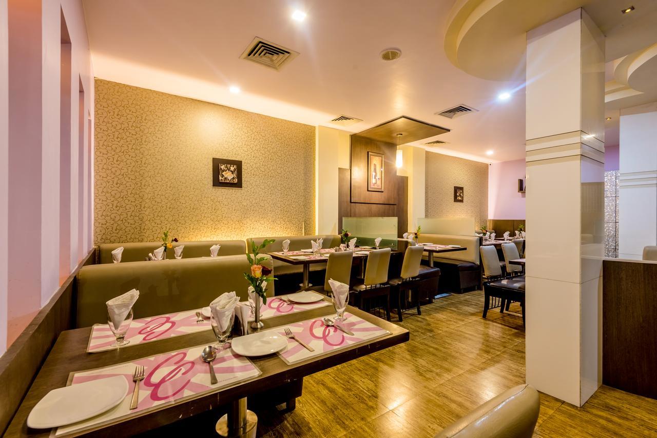 Hotel Panchratna Panvel Exteriör bild