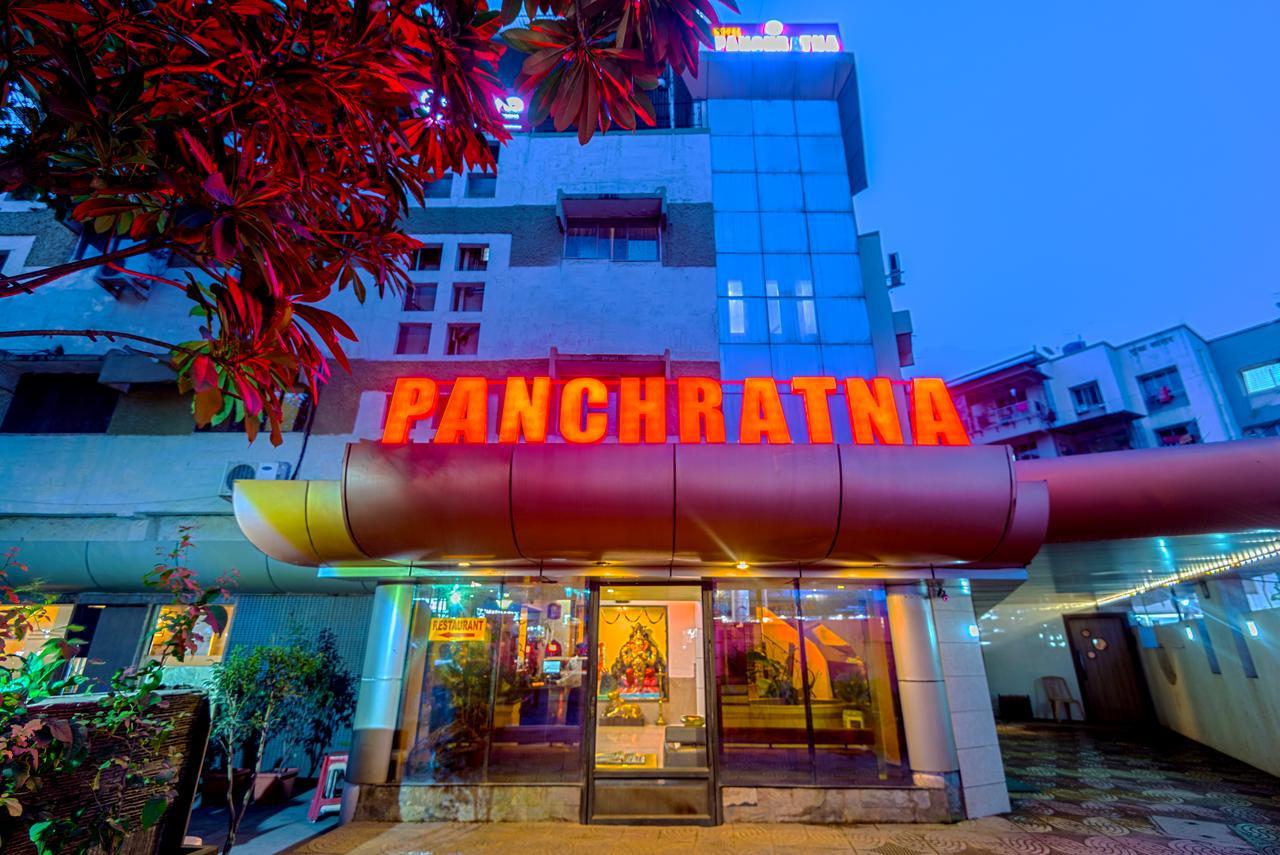 Hotel Panchratna Panvel Exteriör bild